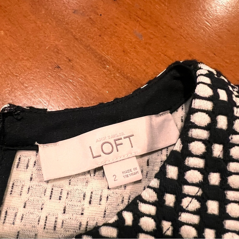 NEW $80 Ann Taylor LOFT Sleeveless Knee-Length Fit & Flare Dress Black Geo Print - Picture 11 of 16